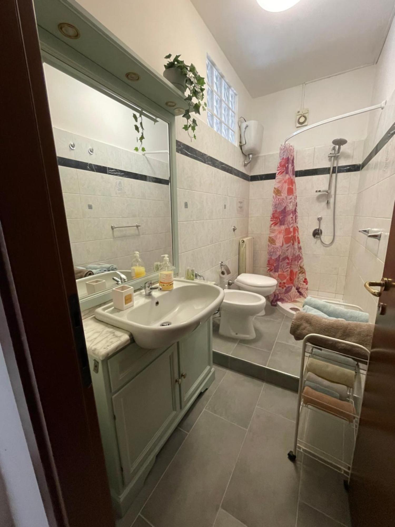 Casa L' Aurora Viola Apartment ลีวอร์โน ภายนอก รูปภาพ